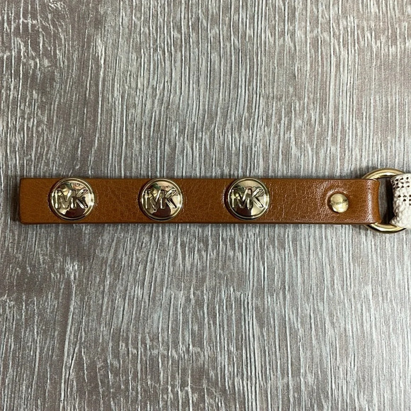 Michael Kors Signature Vanilla and Gold Chain Belt Bag Pouch Fanny Pack Purse M - Picture 10 of 12